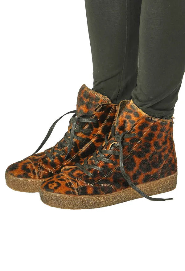 PRE-ORDER - High Top Leather Pumps in Leo Big - 1985202