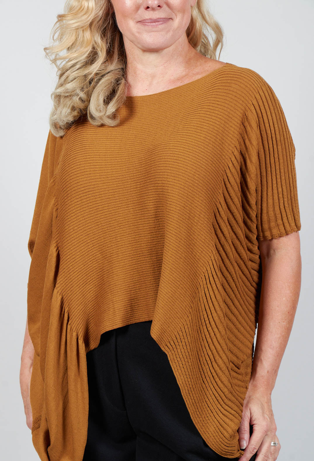 Boxy Top in Resina