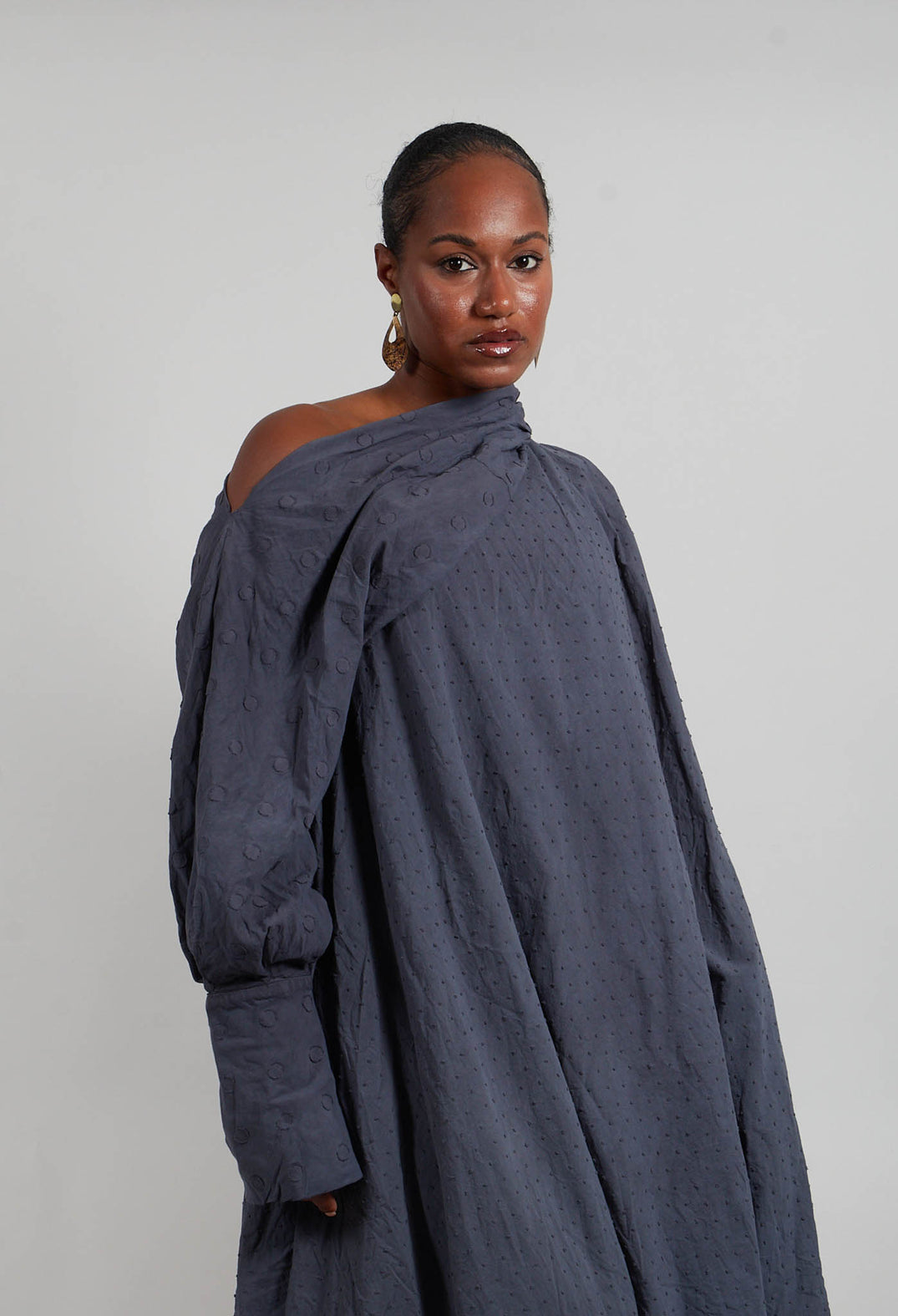 One Sleeved Pa Dress in Black / Blue