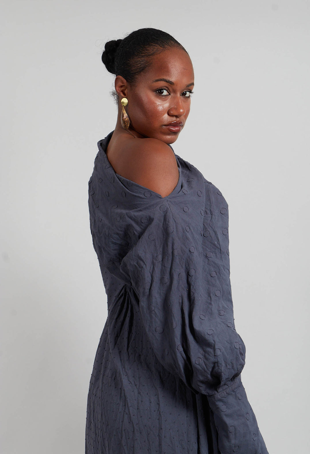One Sleeved Pa Dress in Black / Blue