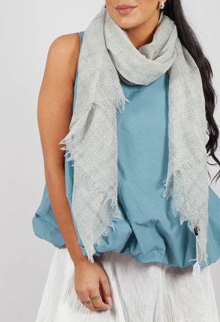 Scarf in Off White/Charcoal