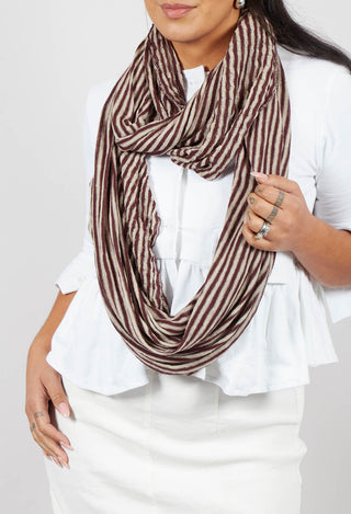 Stripe Snood in Bordeaux