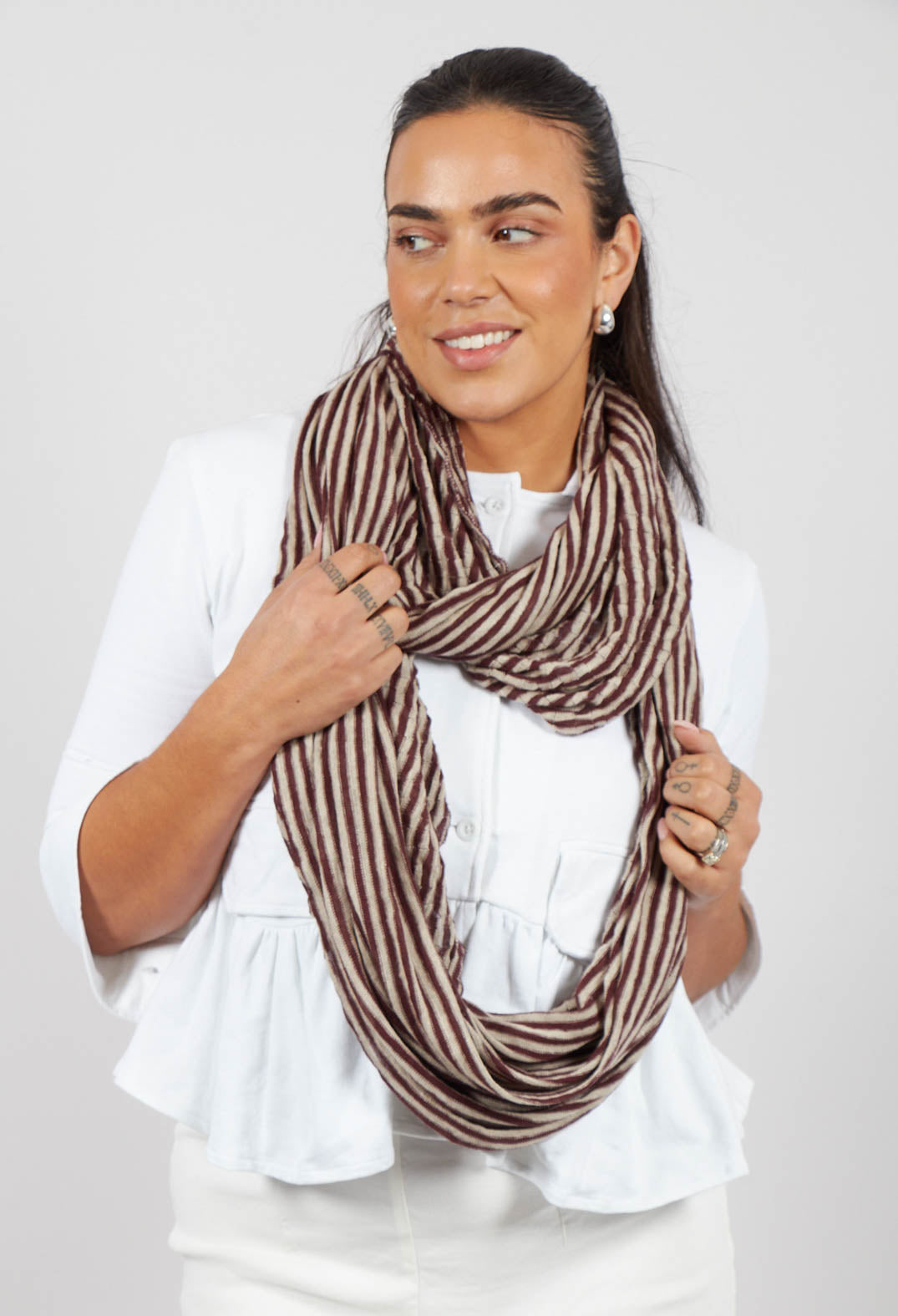 Stripe Snood in Bordeaux