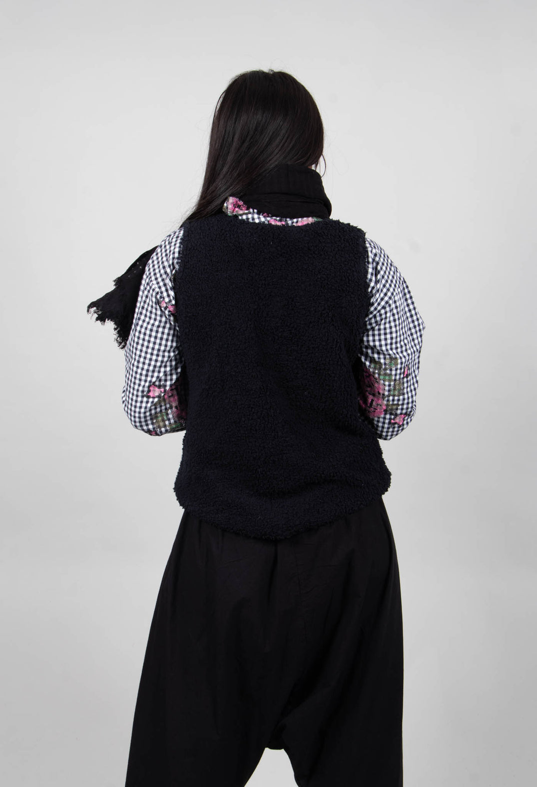 Detailaiv Teddybear Vest Top in Kaviar