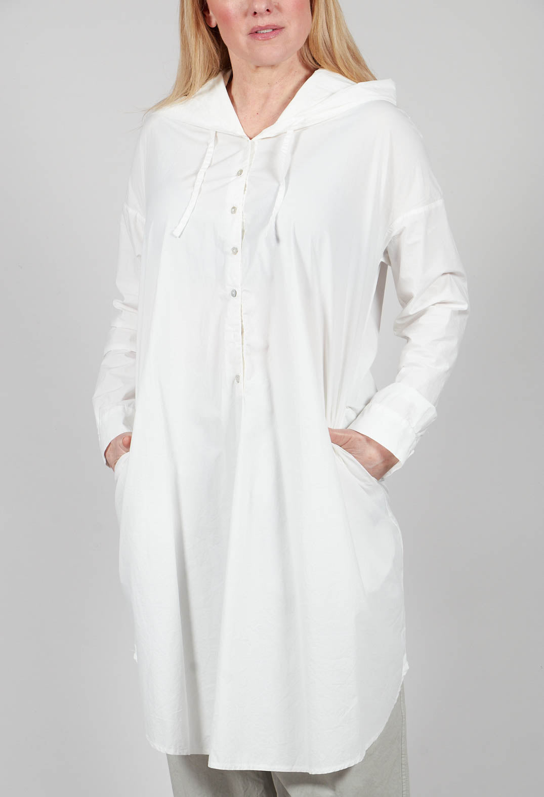 Long Hooded Shirt in Milk