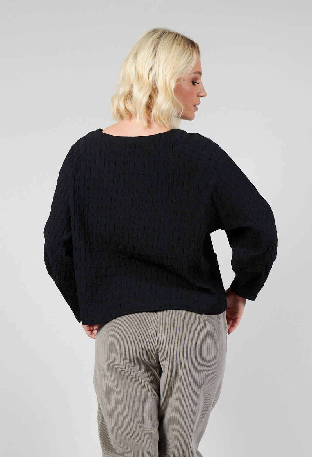 Kuri Textured Top In Black