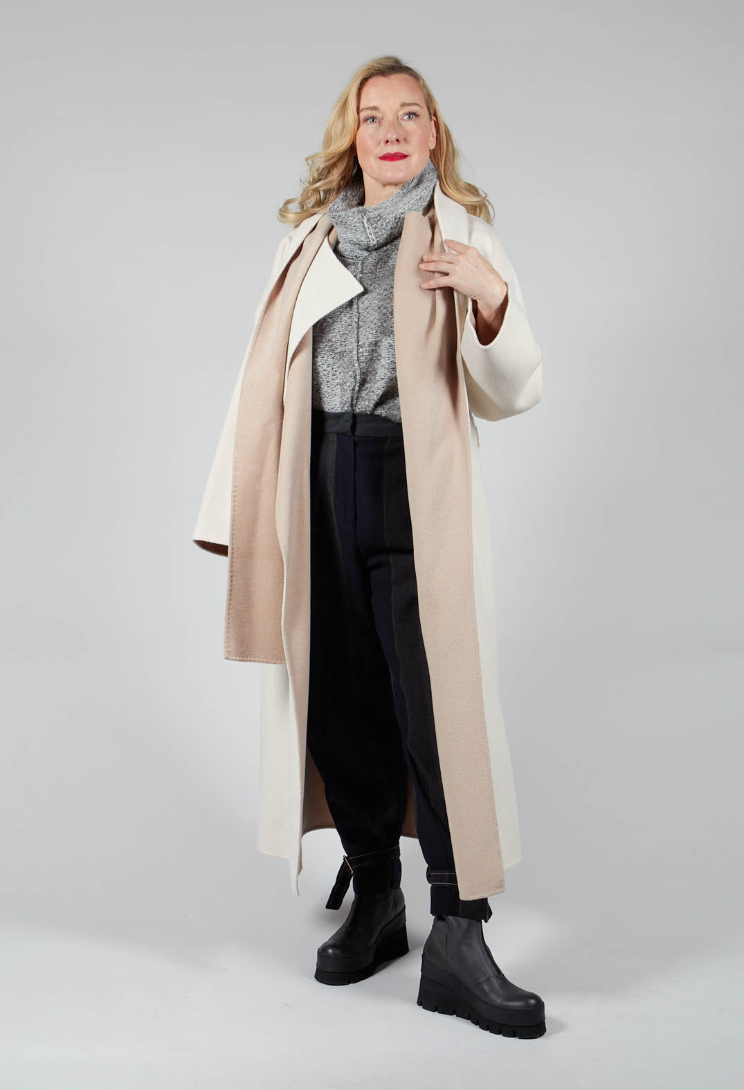 Trousers In Striped Black with Cuffs