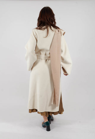 Coat in Bianco Beige