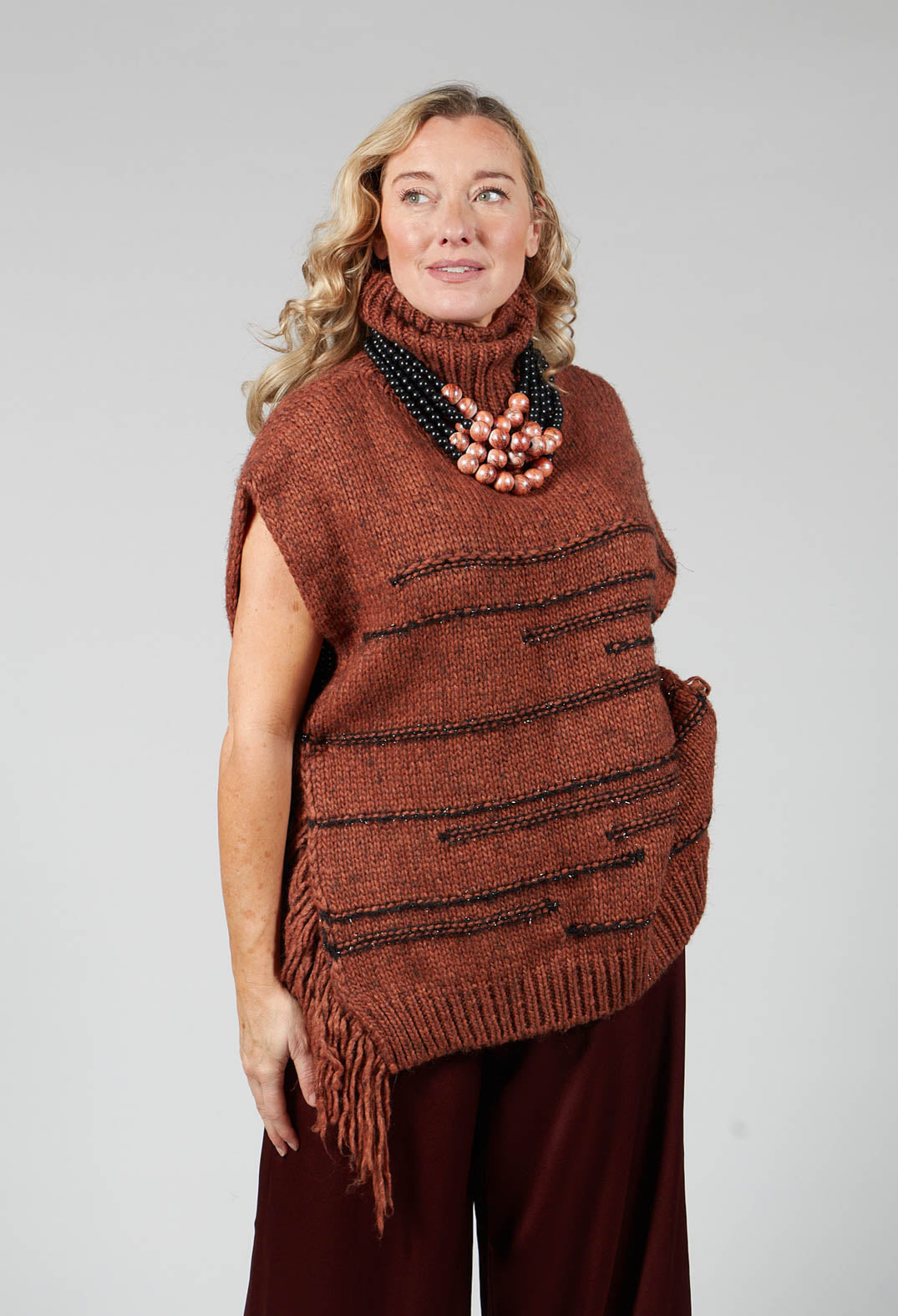 Knitted Cape in Ruggine Rust