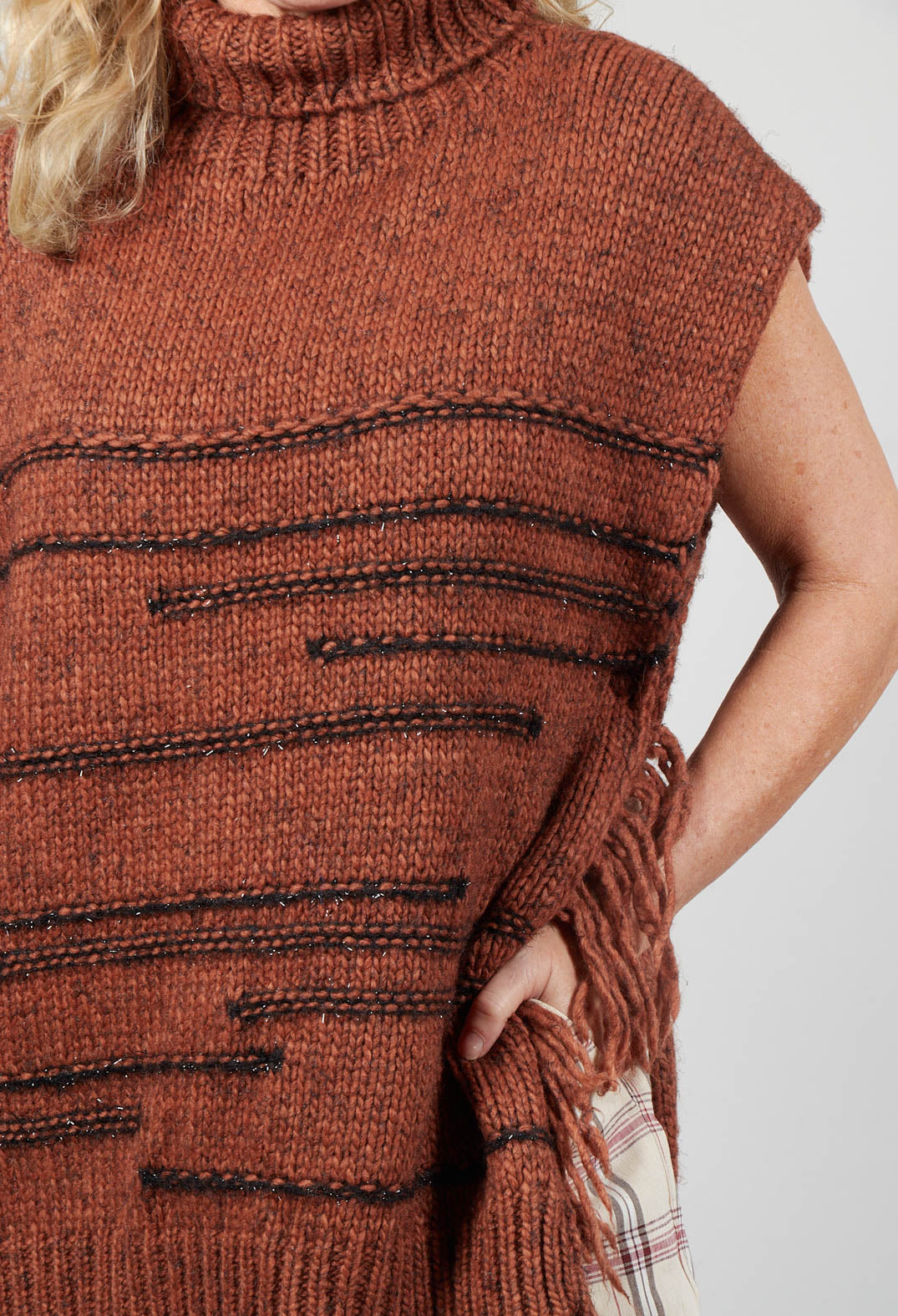 Knitted Cape in Ruggine Rust