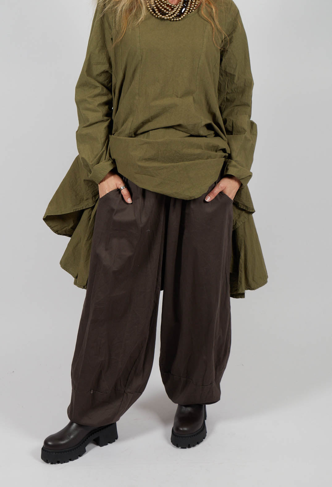 Wurmheere Trousers With Elasticated Waist in Teak