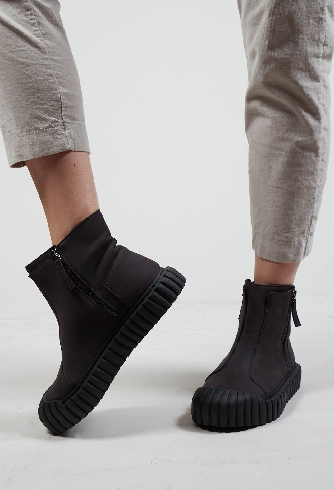 Leather Zip-up Ankle Boots in Travel Wood