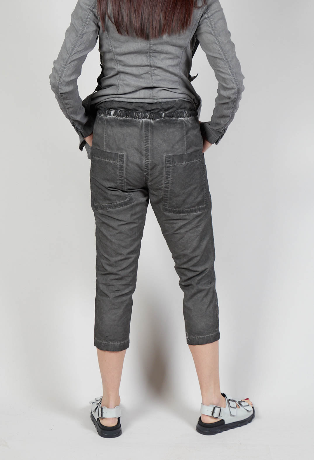 Drop-Crotched Cropped Trousers in C.Coal 10% Cloud