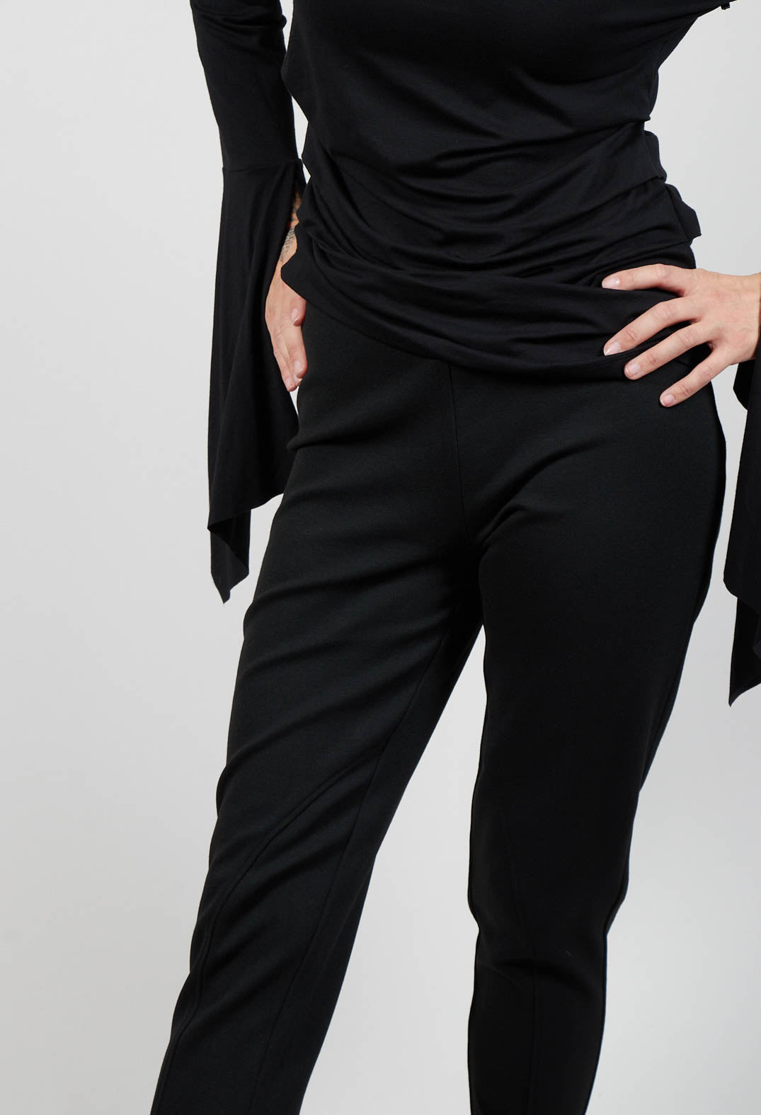 Babe Trousers in Black