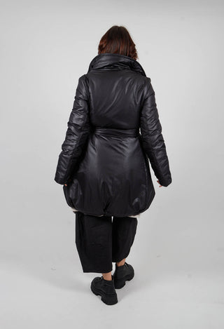 Quilted Coat Vint with High Neck In Black