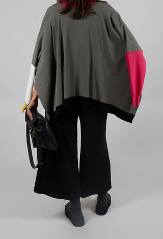 Loose Fit Trousers in Black