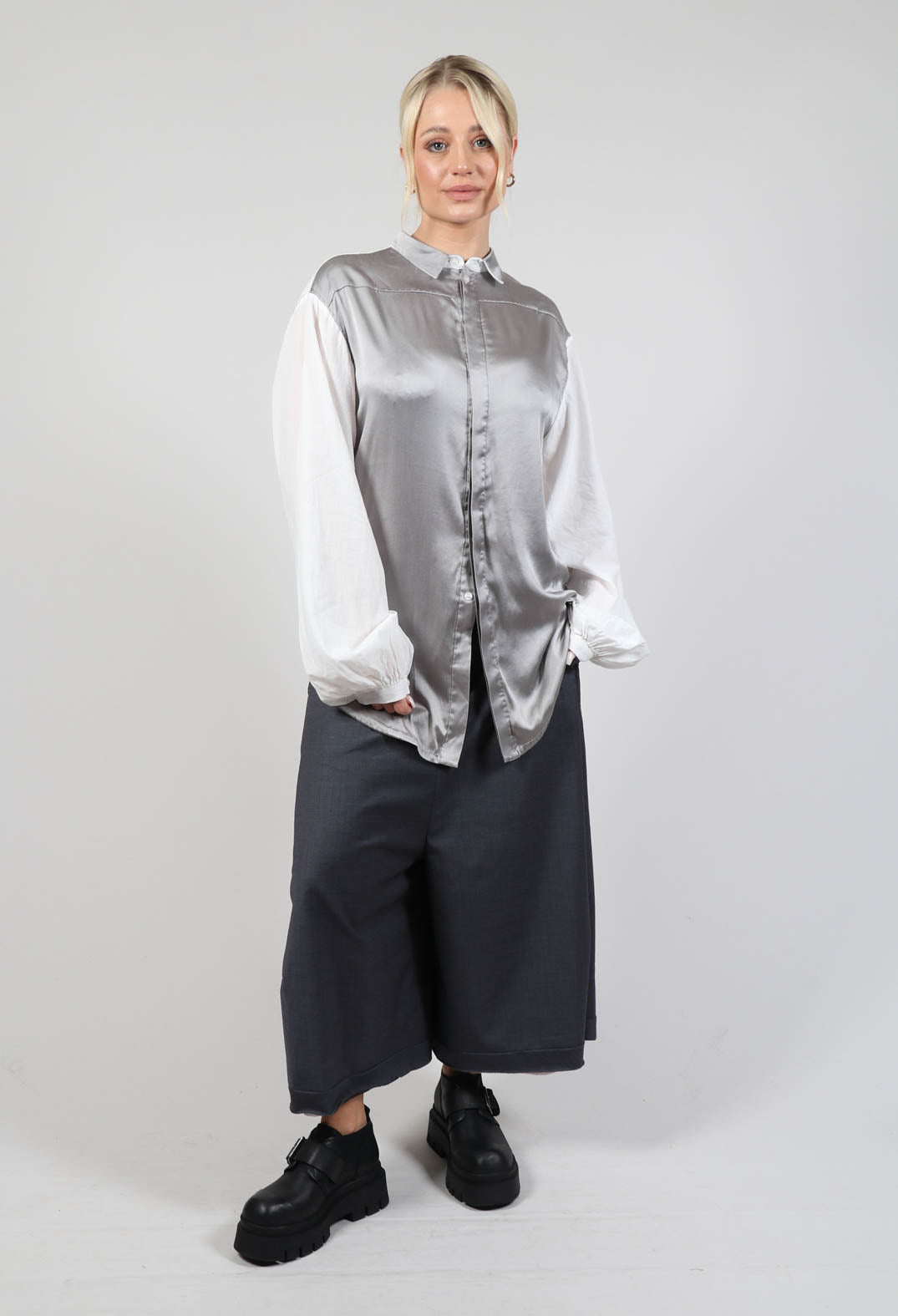 Loose Fit Shirt with Contrasting Arms In White and Grey