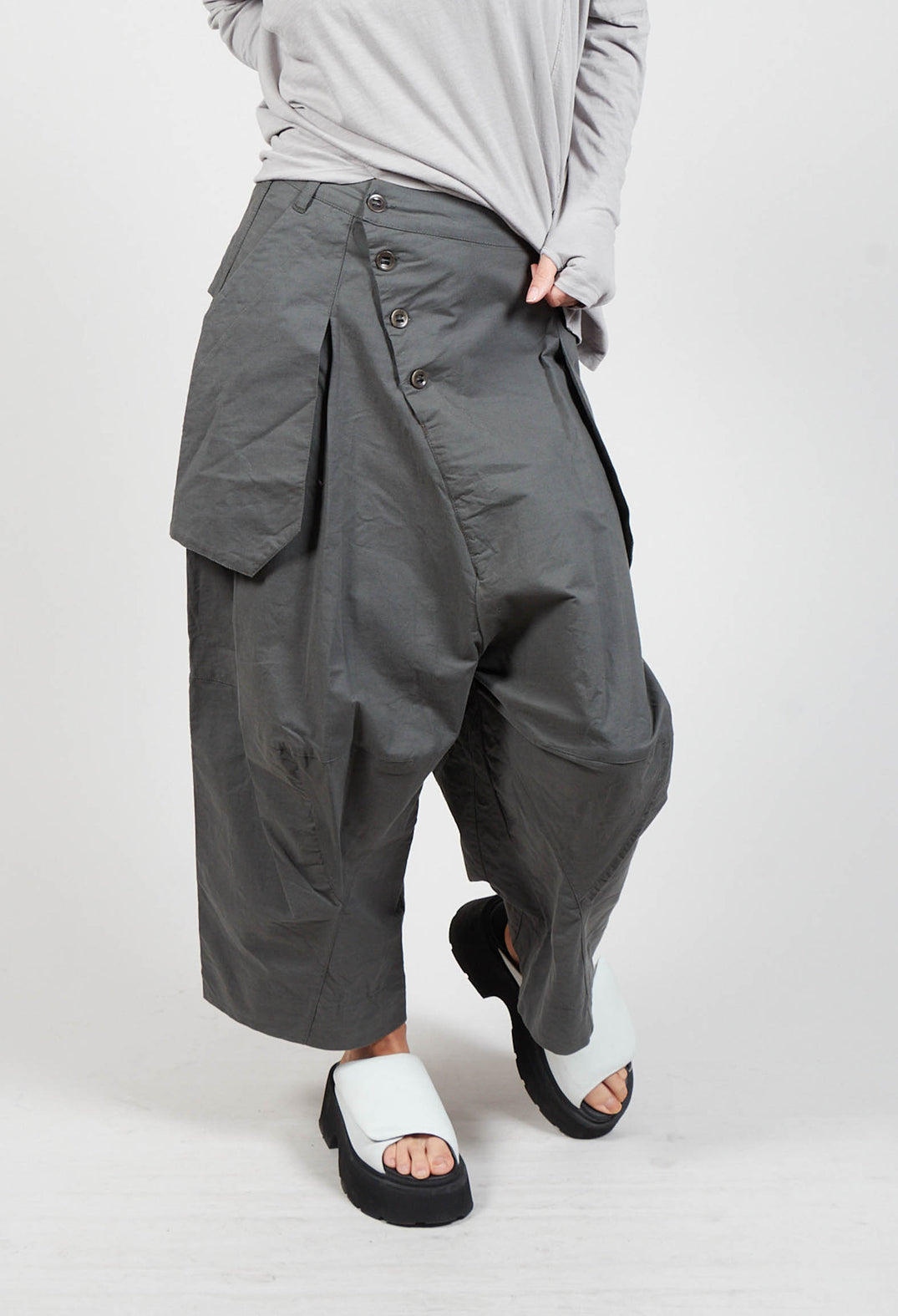 Dziban Drop Crotch Trousers in Carbon Green