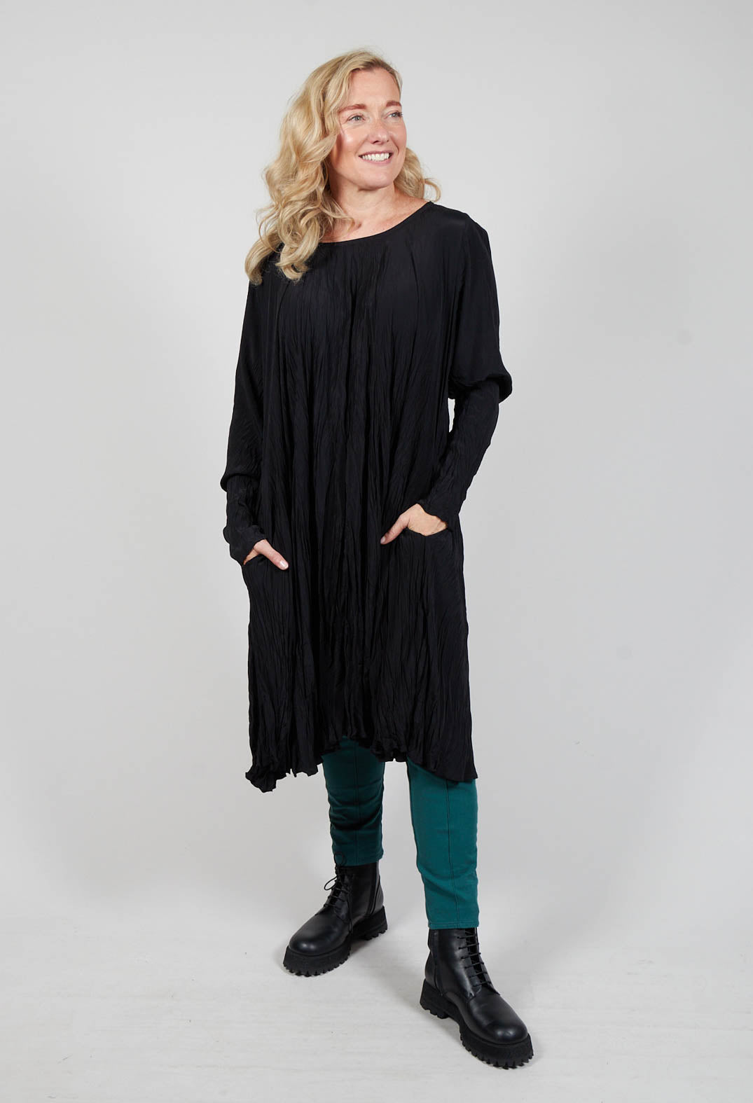 Naturgeid Dress in Kaviar Black