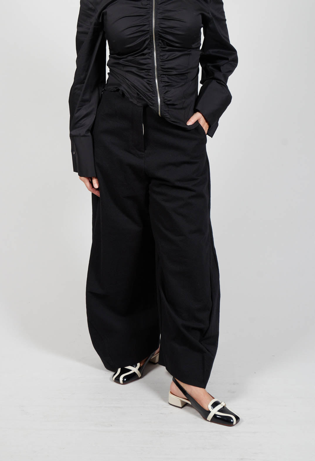 Pants Sbrigati in Nero
