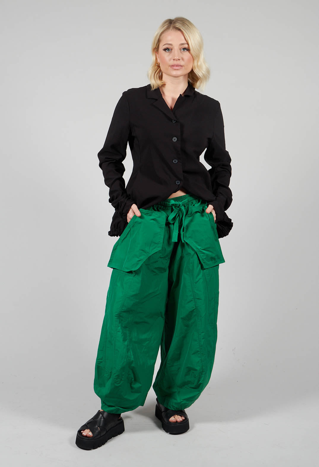 Balloon Style Utility Trousers in Apple