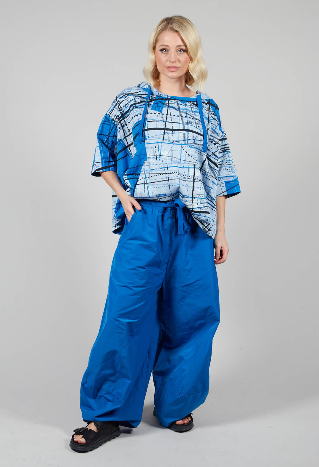 Wide Tulip Shape Trousers with Elasticated Waist in Blueberry