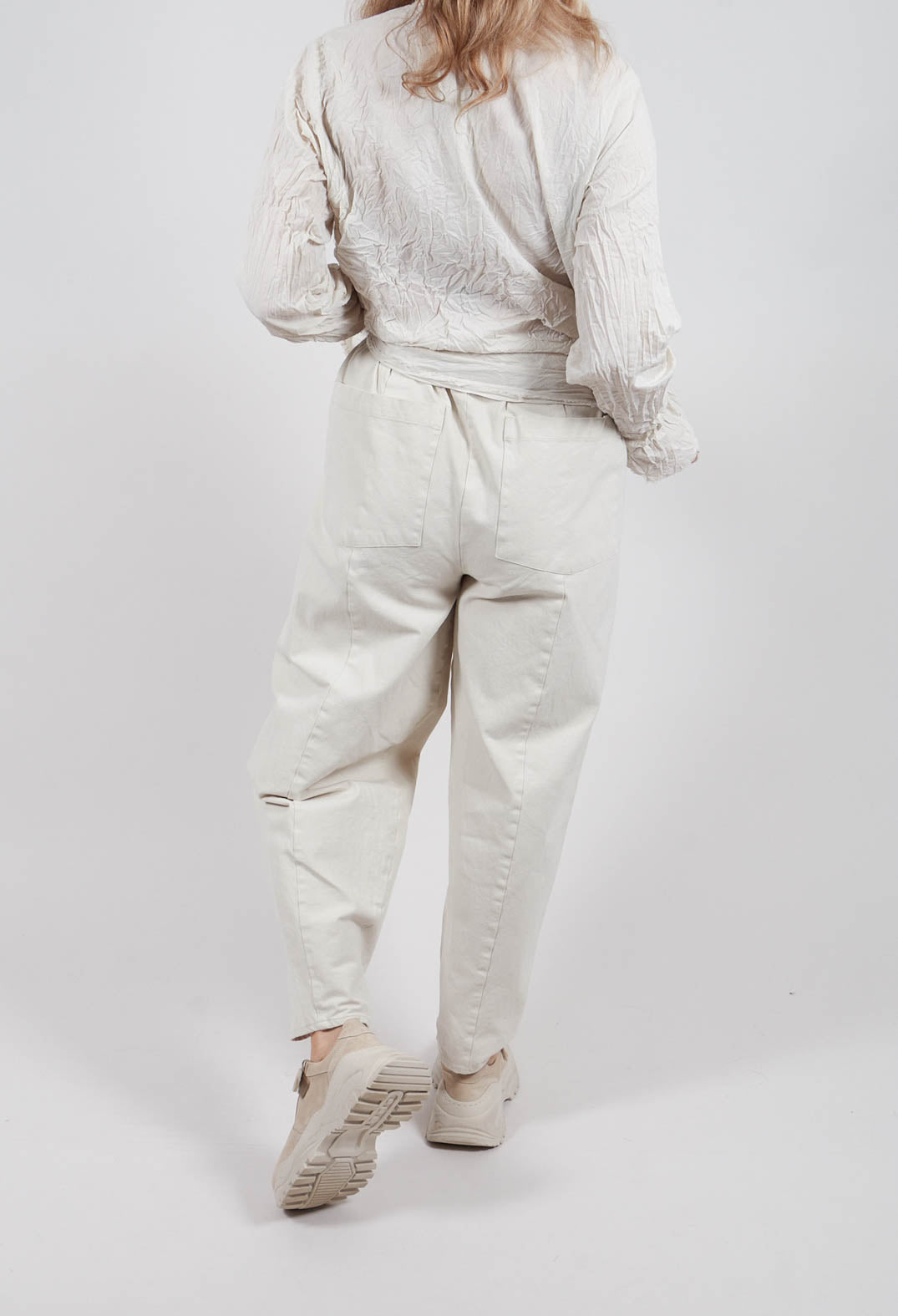 Barest Trousers in Gefuhl Beige