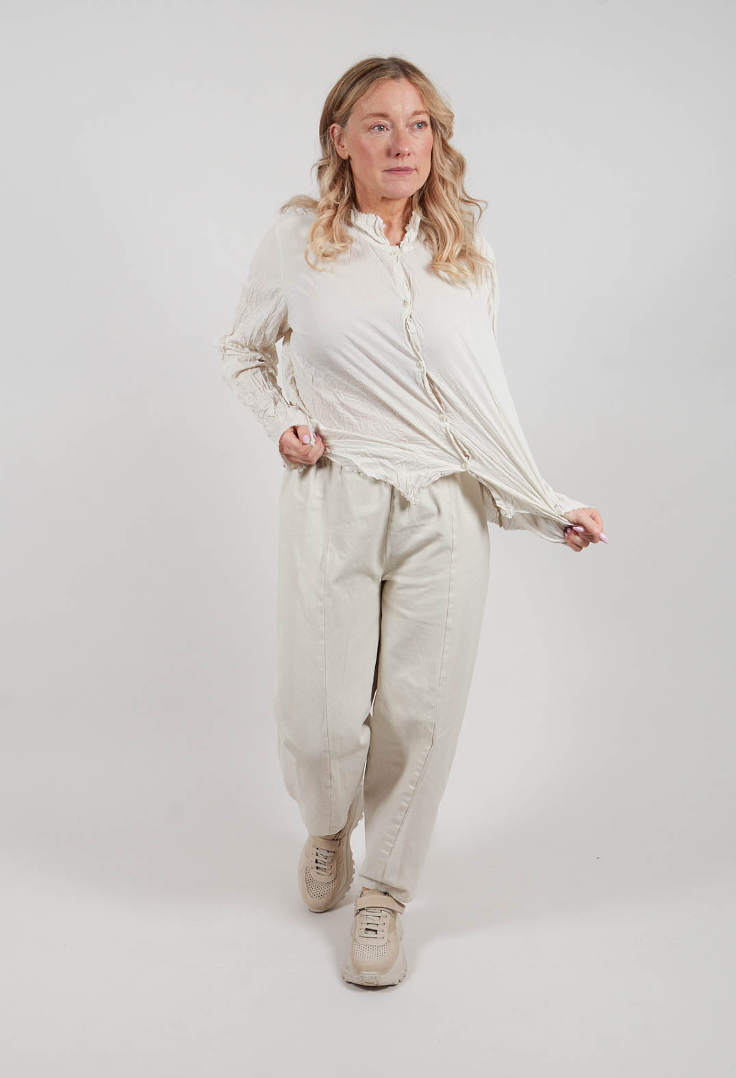 Barest Trousers in Gefuhl Beige