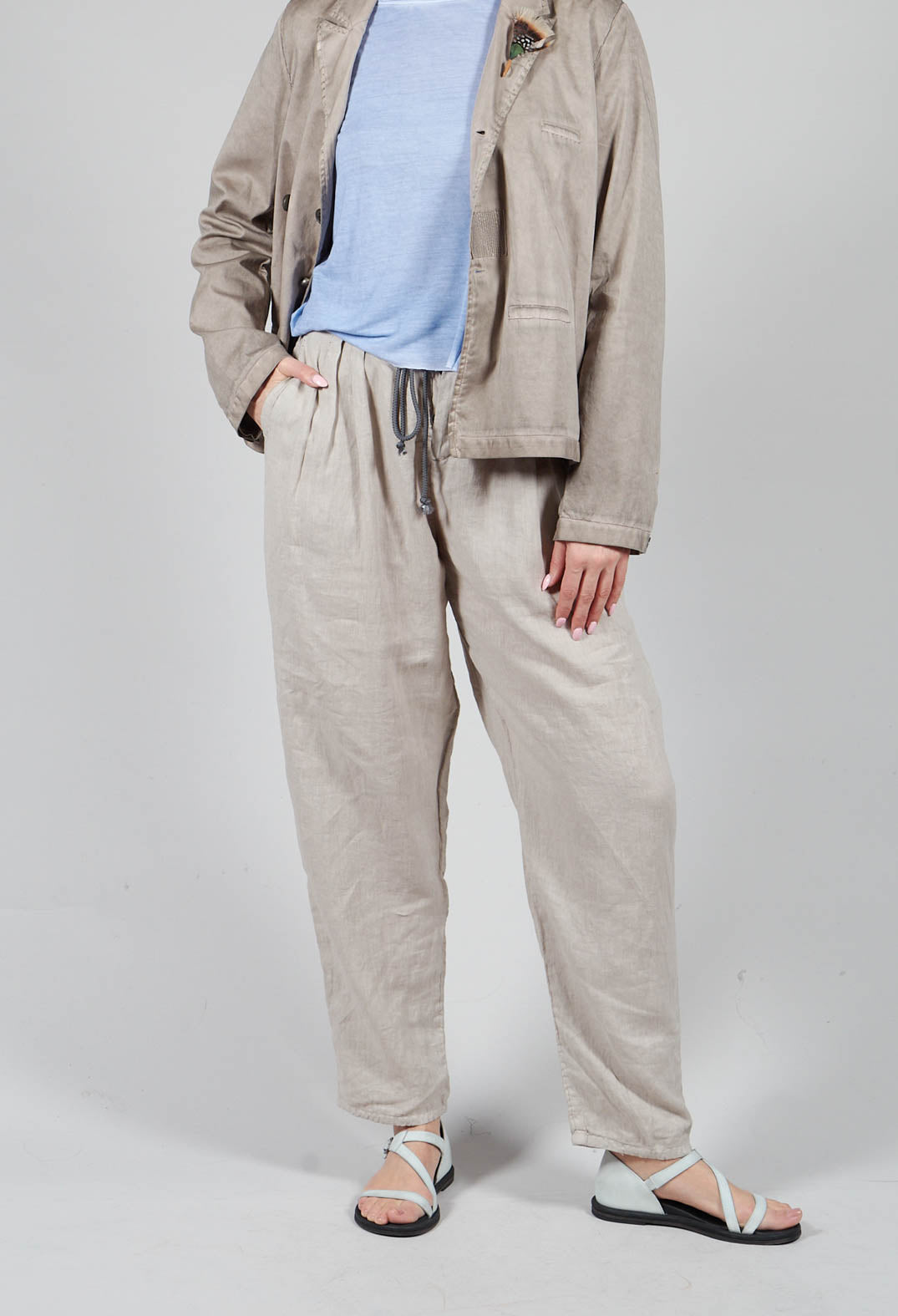 Vintage Look Linen Trousers in Original Beige