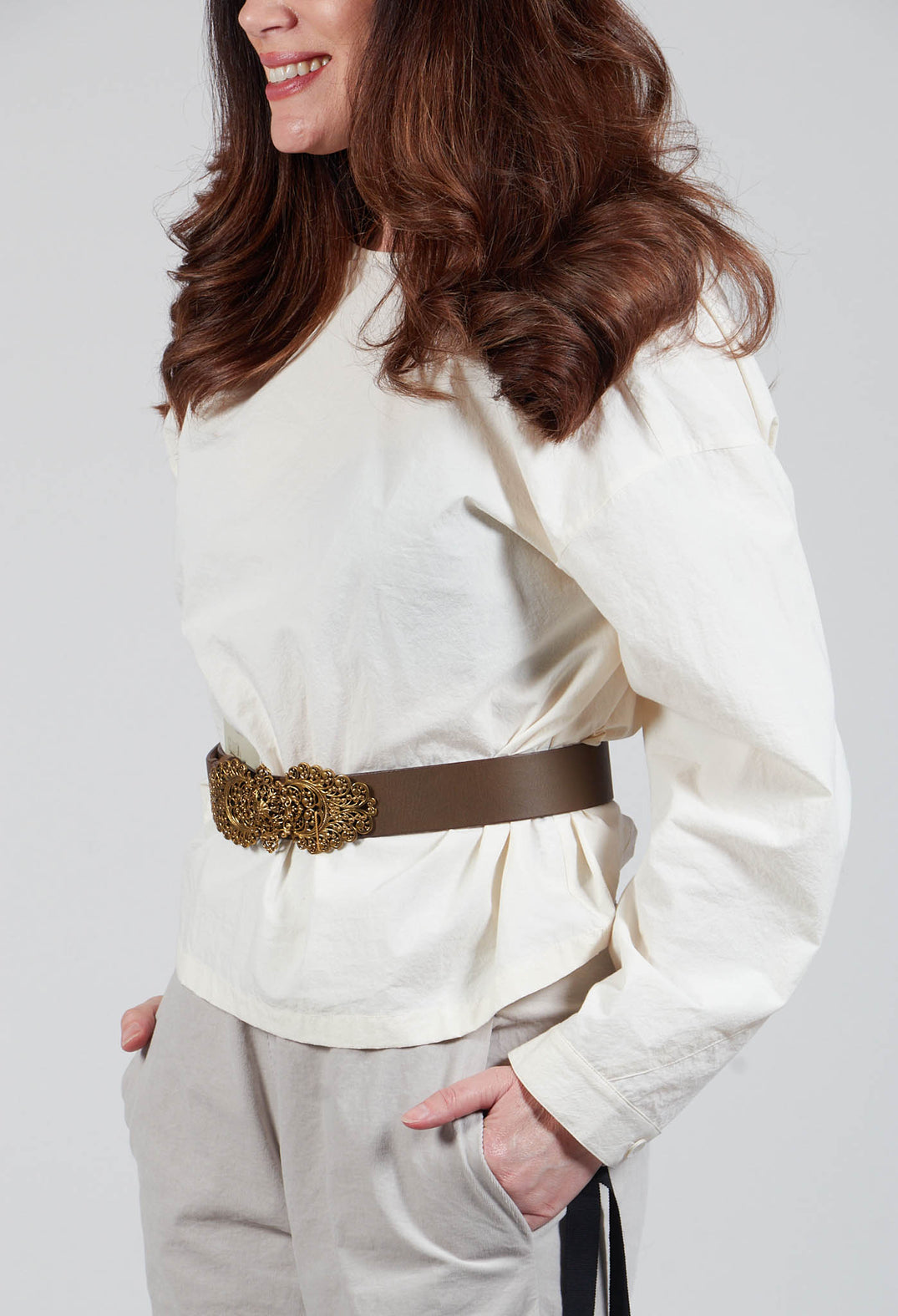 Belt with Ornate Plate Fastening in Khaki