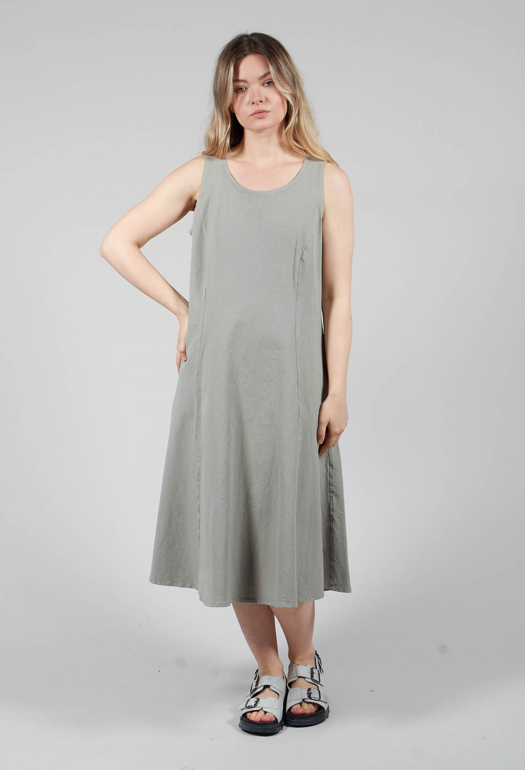 Monethese Dress in Salbei Green