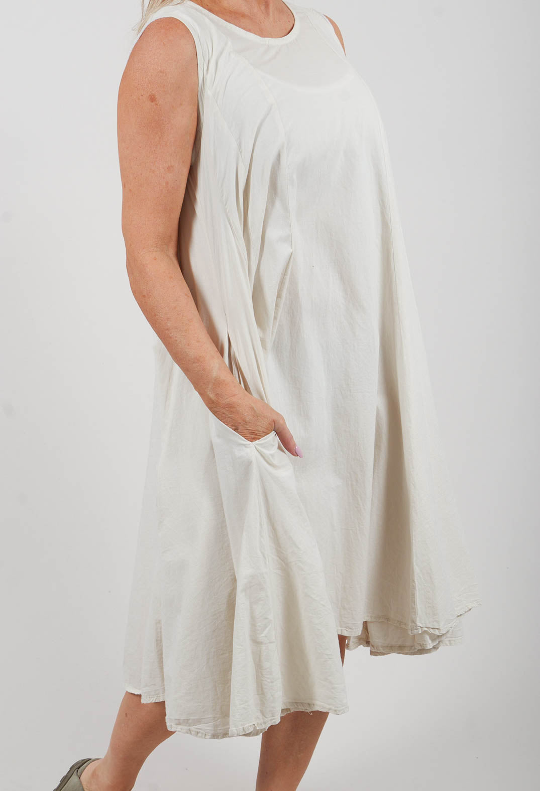 Reboundich Dress in Gefuhl Beige