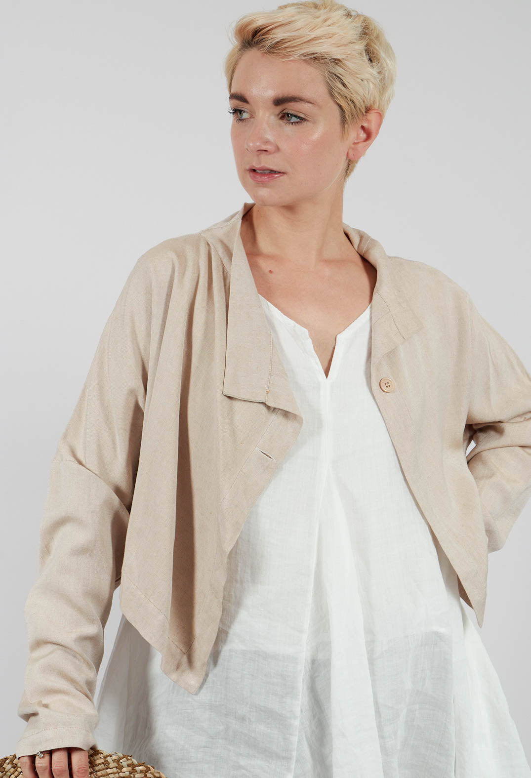 Cropped Cardigan with Pointed Collar in Beige