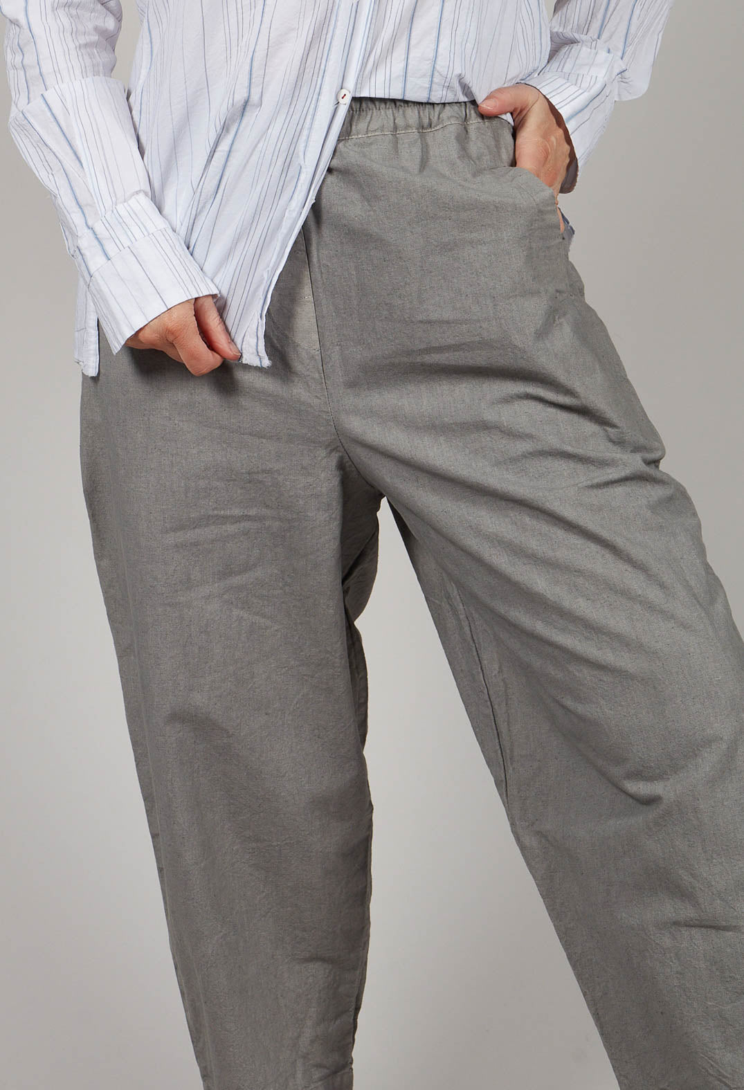 Pedra Trousers In Grey