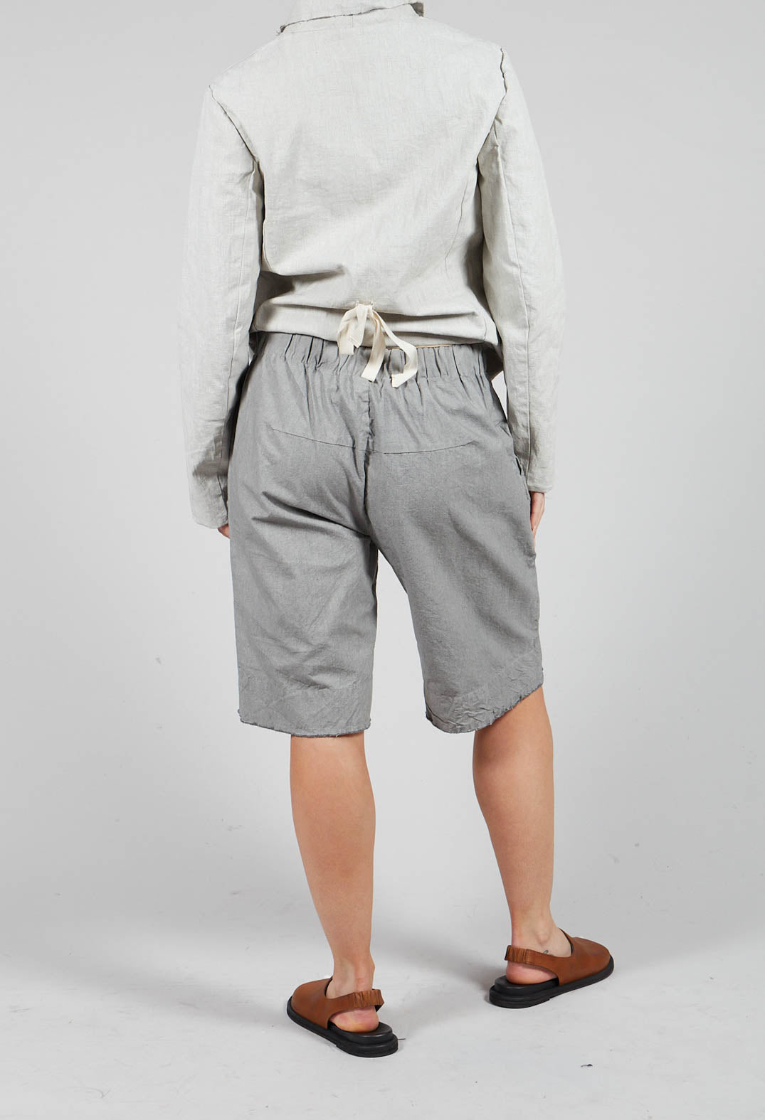 Porzia Shorts in Grey