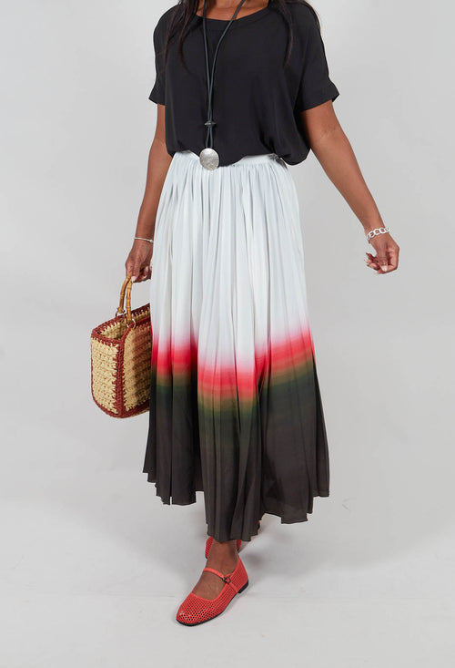 Pleated Skirt in White Faded Dye Hem line