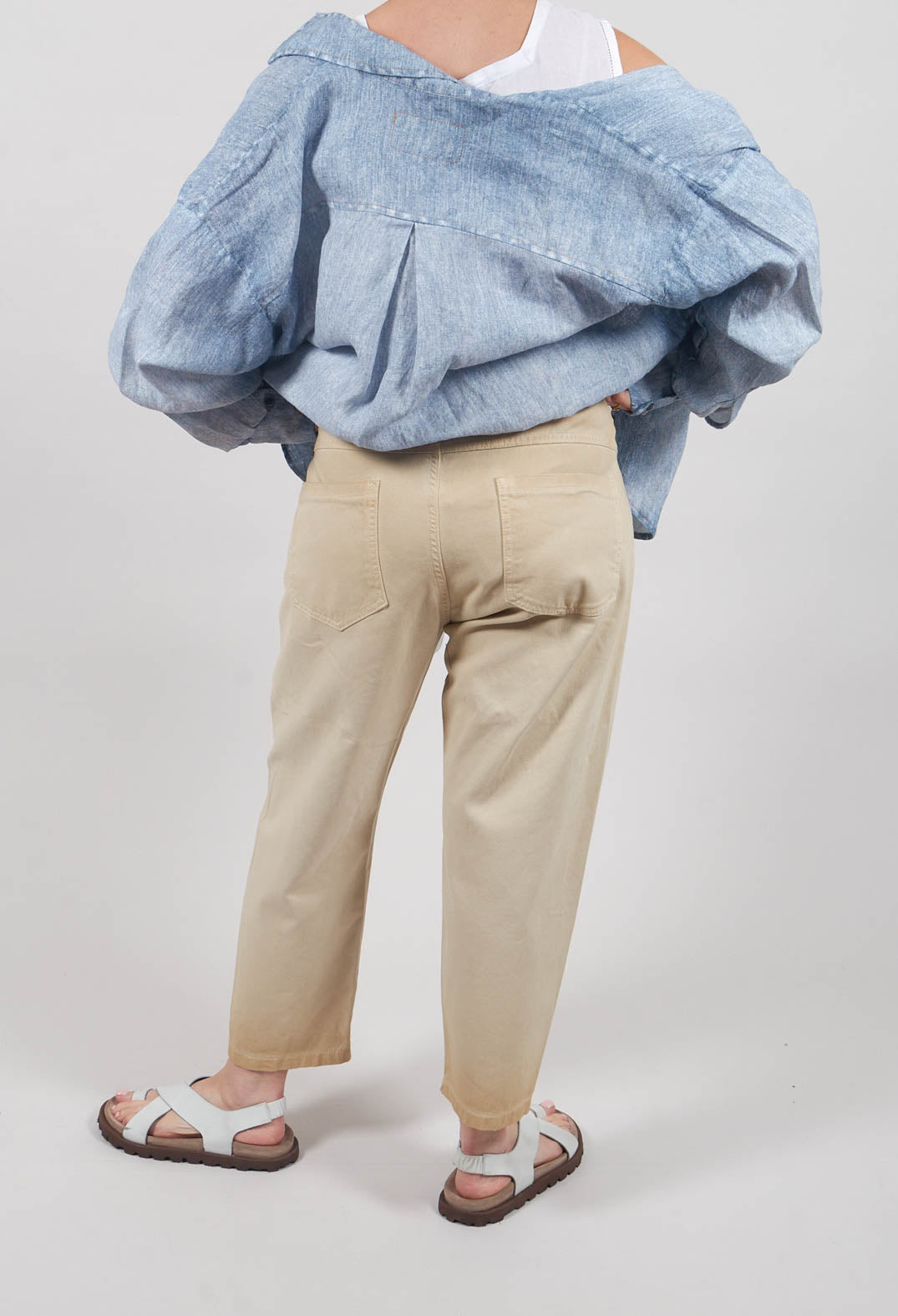 Straight Leg Jeans in Beige Dye Effect