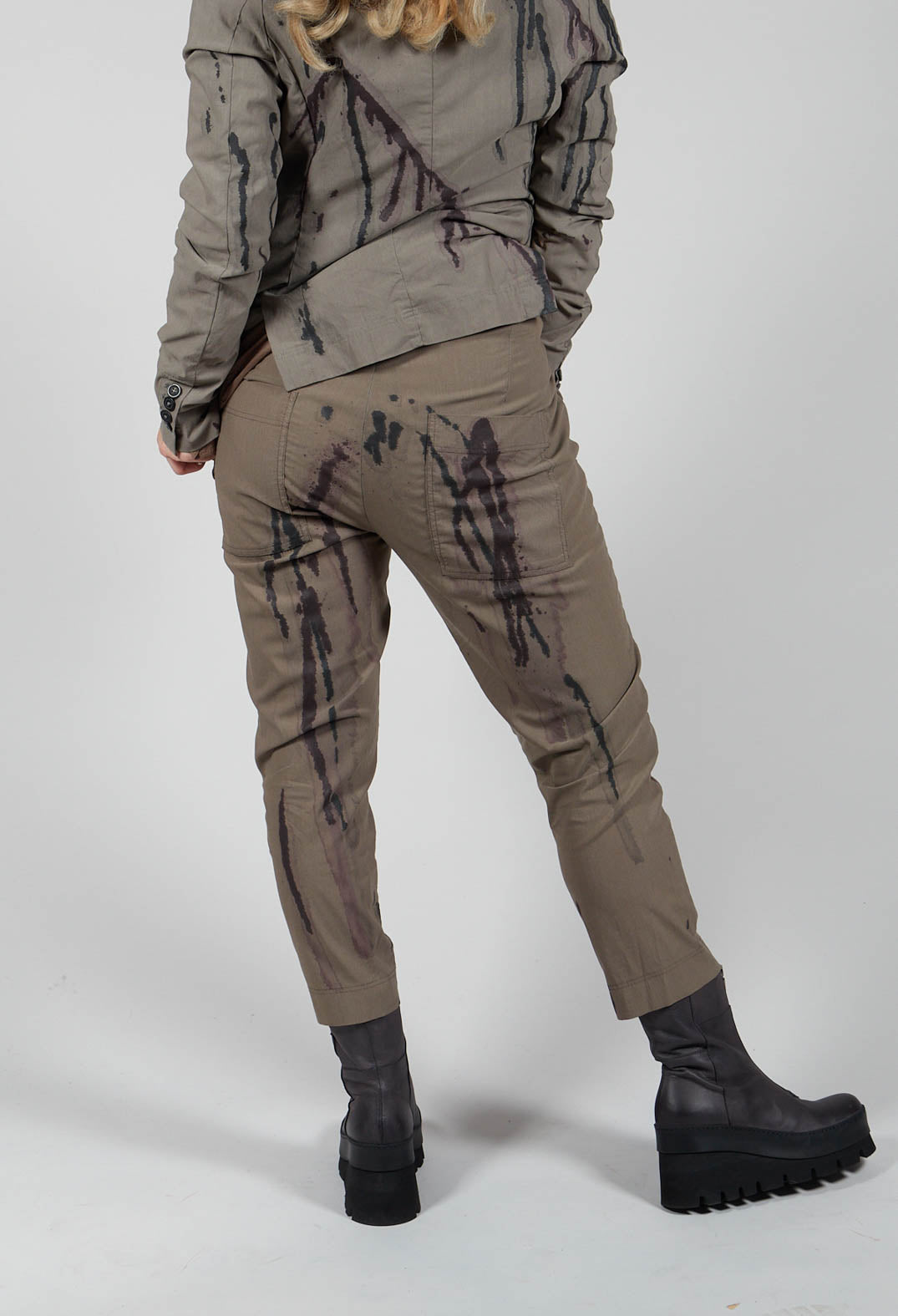 Cargo Trousers with Front Pockets in Umbra Paint