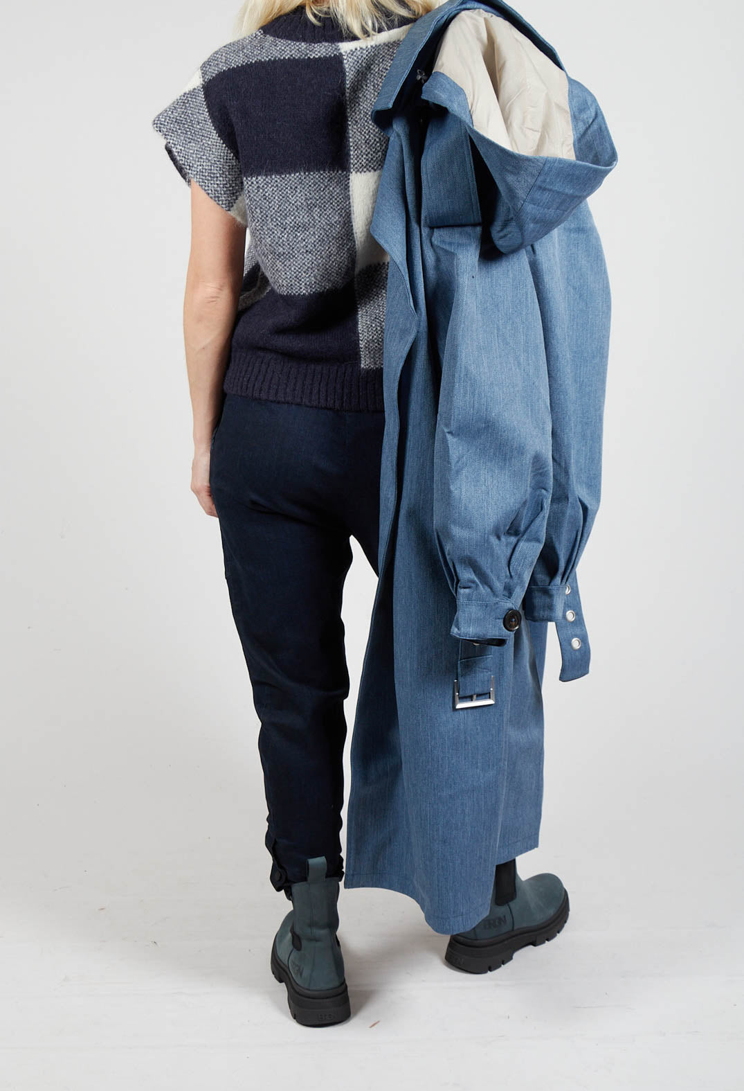 Slim Fit Jeans in Dark Navy