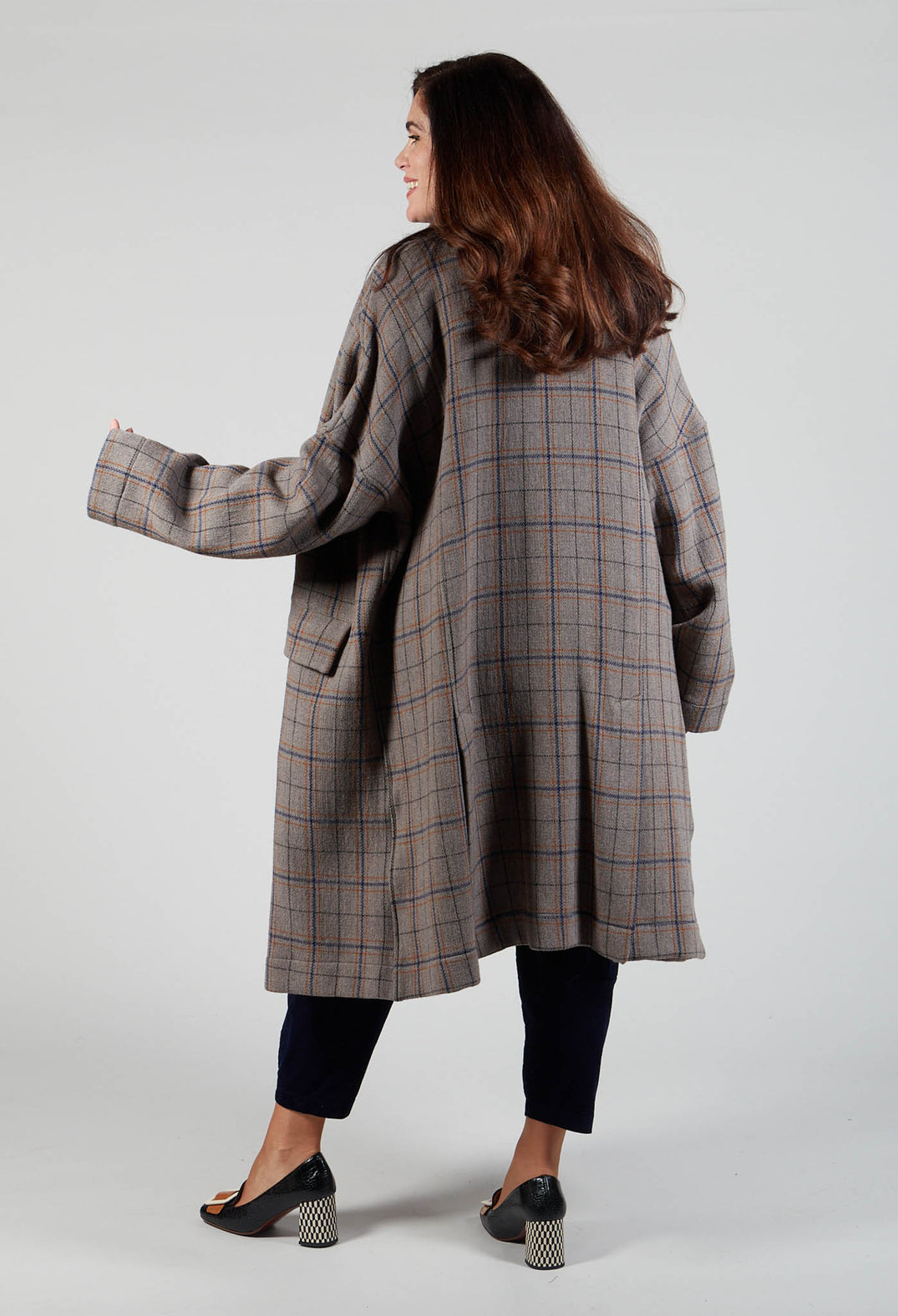 Large Tartan Wool Coat in Grey