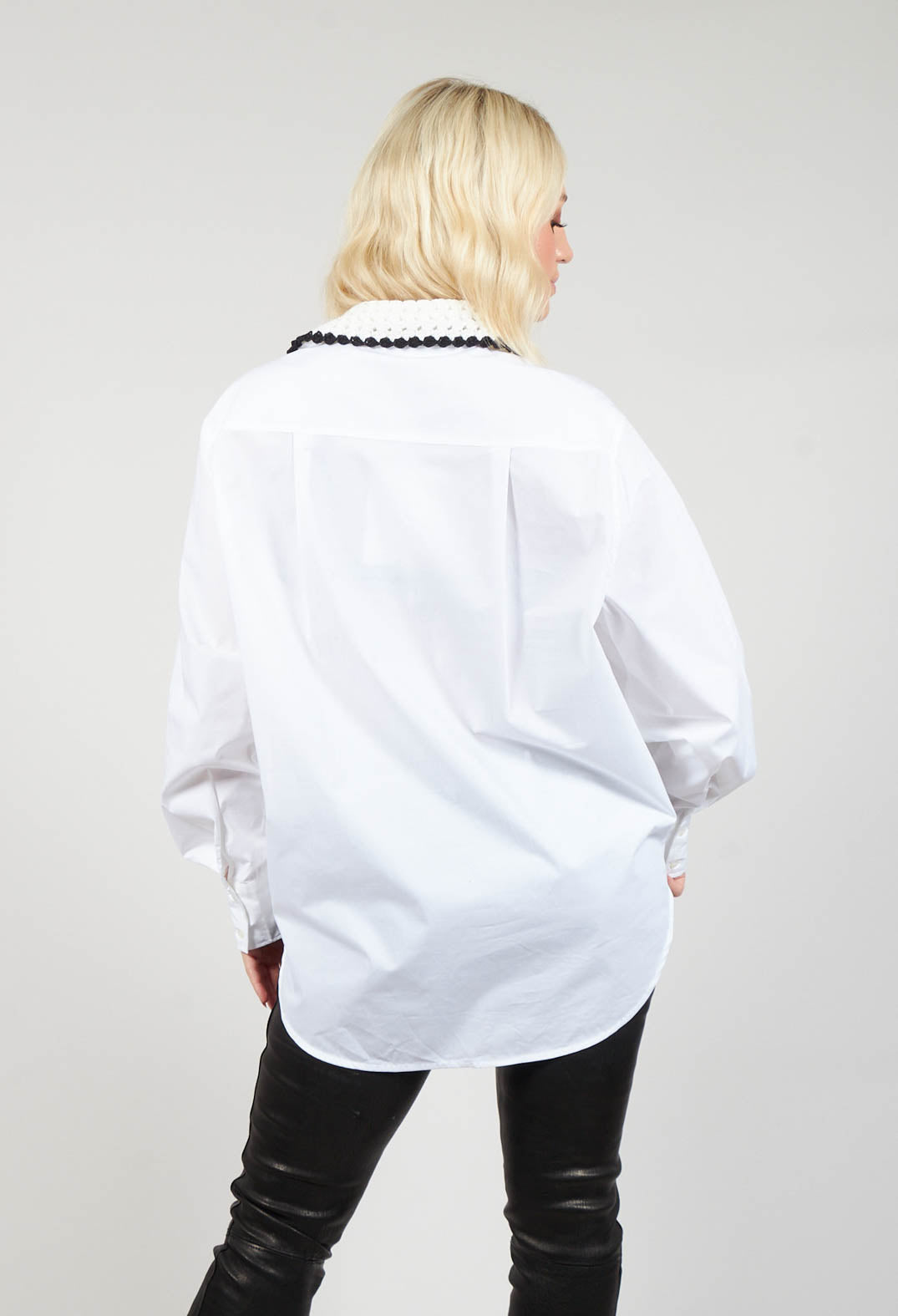 Poplin Cotton Shirt with Knitted Collar in White