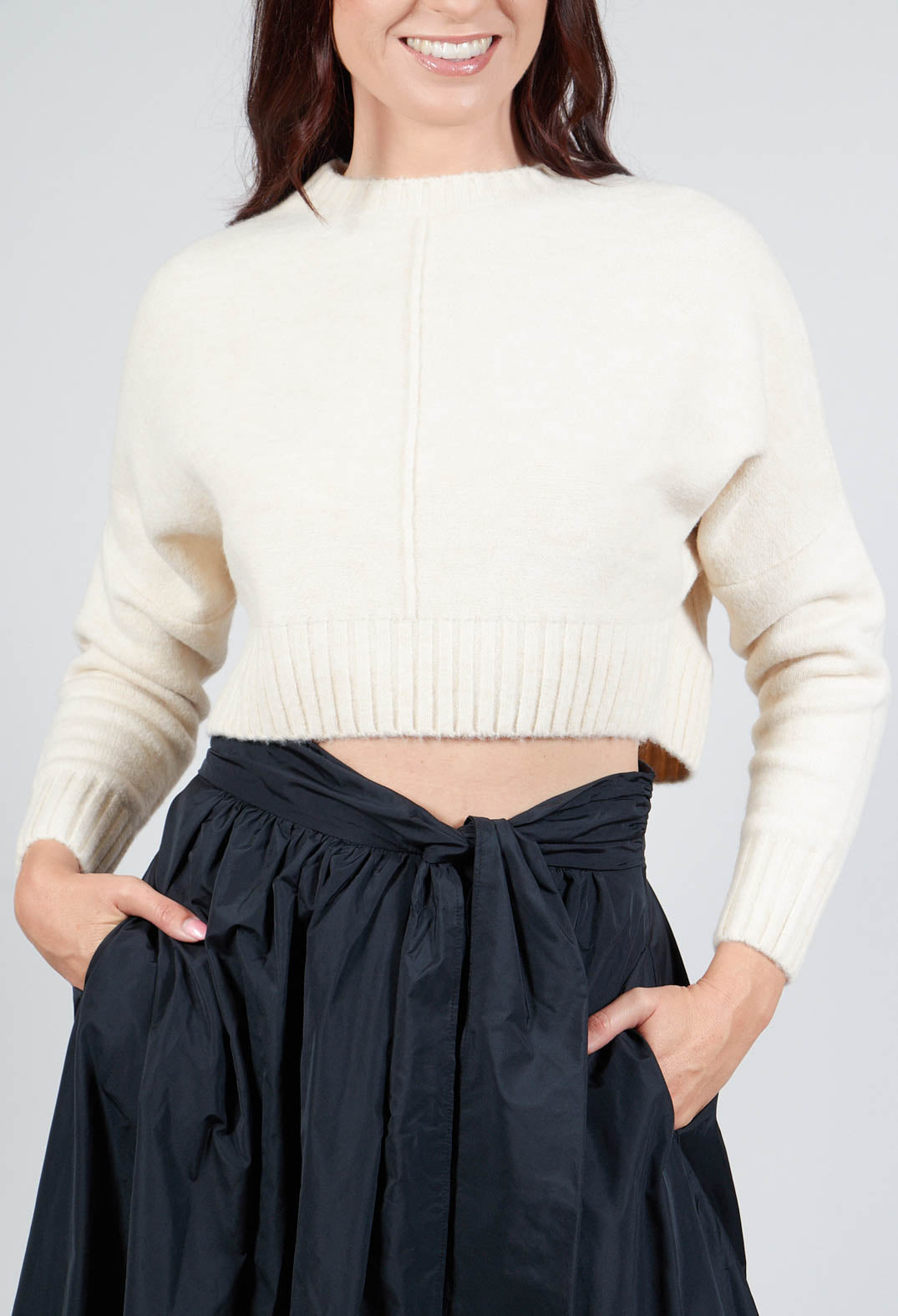 Cropped Jumper in Cream