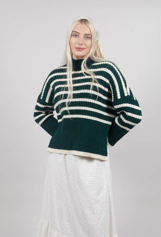 Oversized Pull with Green and Ecru Stripes