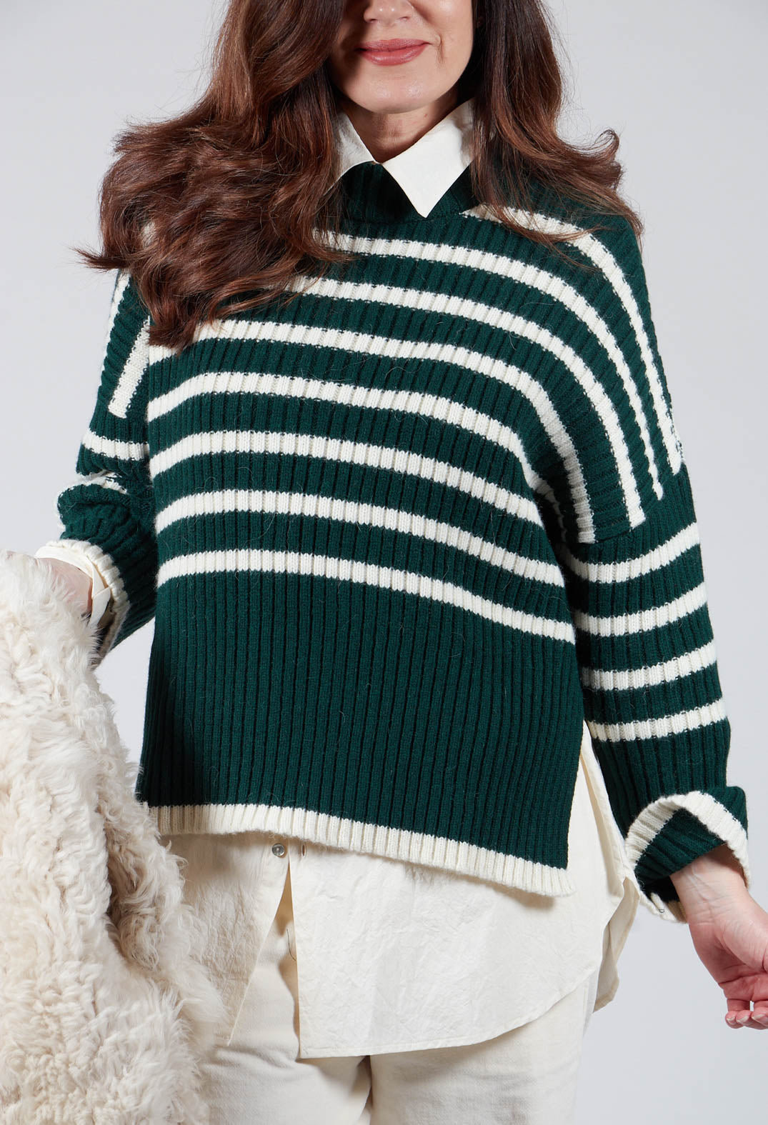 Oversized Pull with Green and Ecru Stripes