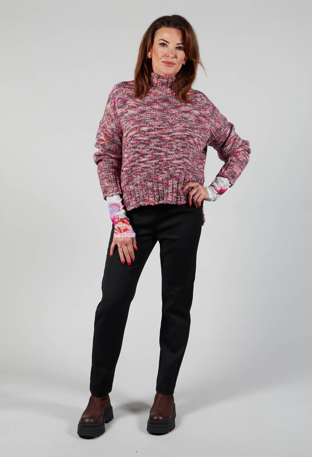 Skinny Leg Trousers in Modica Black