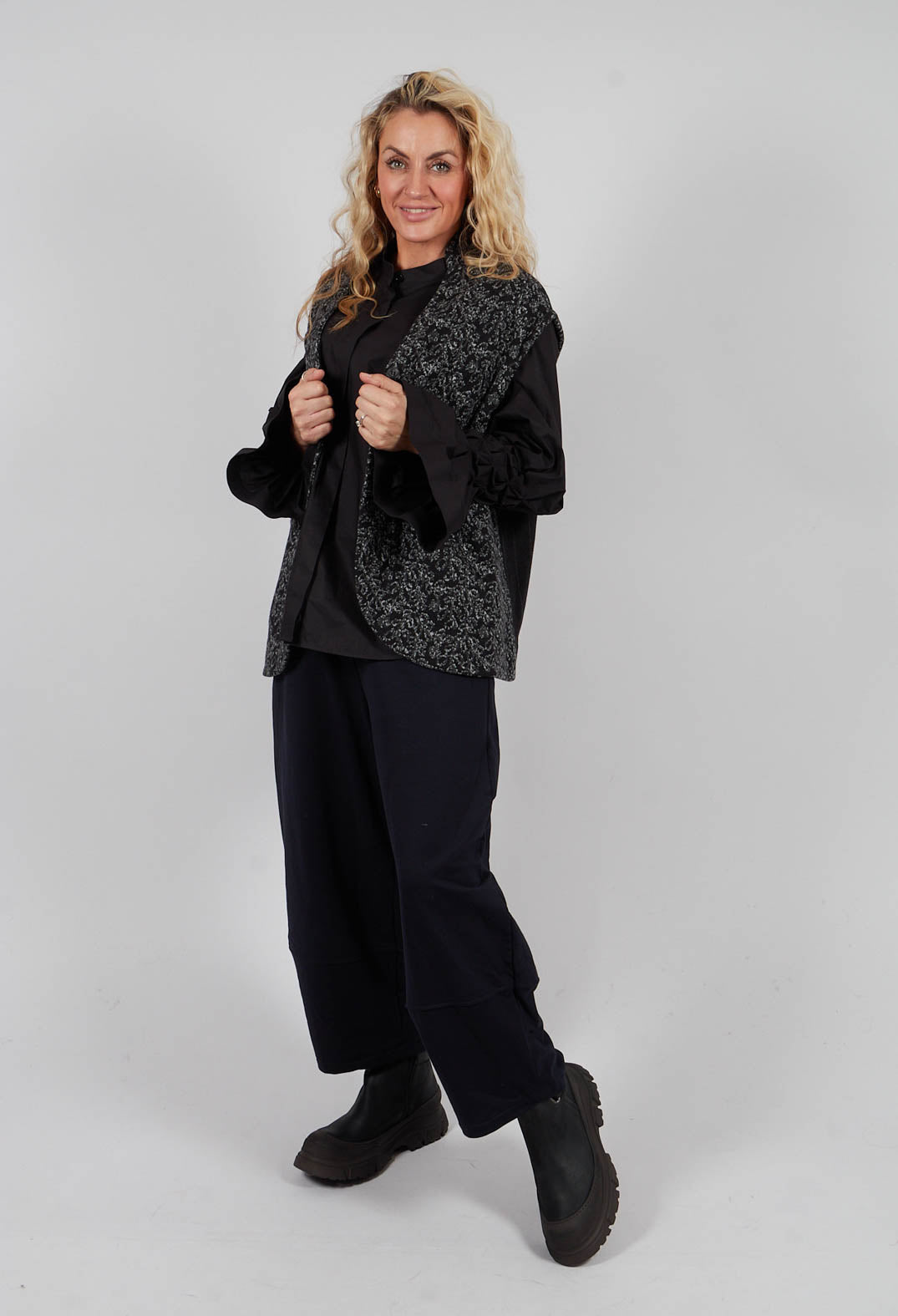 Mira F Trousers in Notte