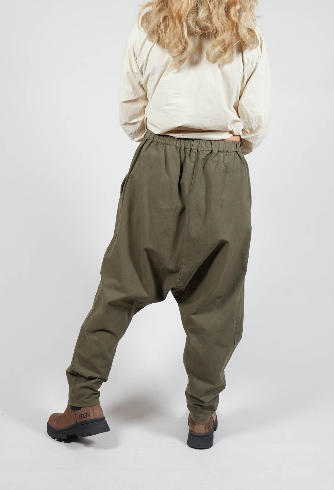 Wirksamen Trousers in Avocado Green