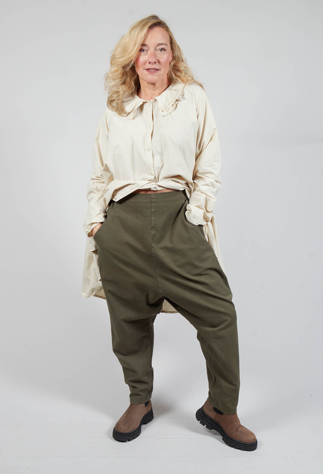 Wirksamen Trousers in Avocado Green