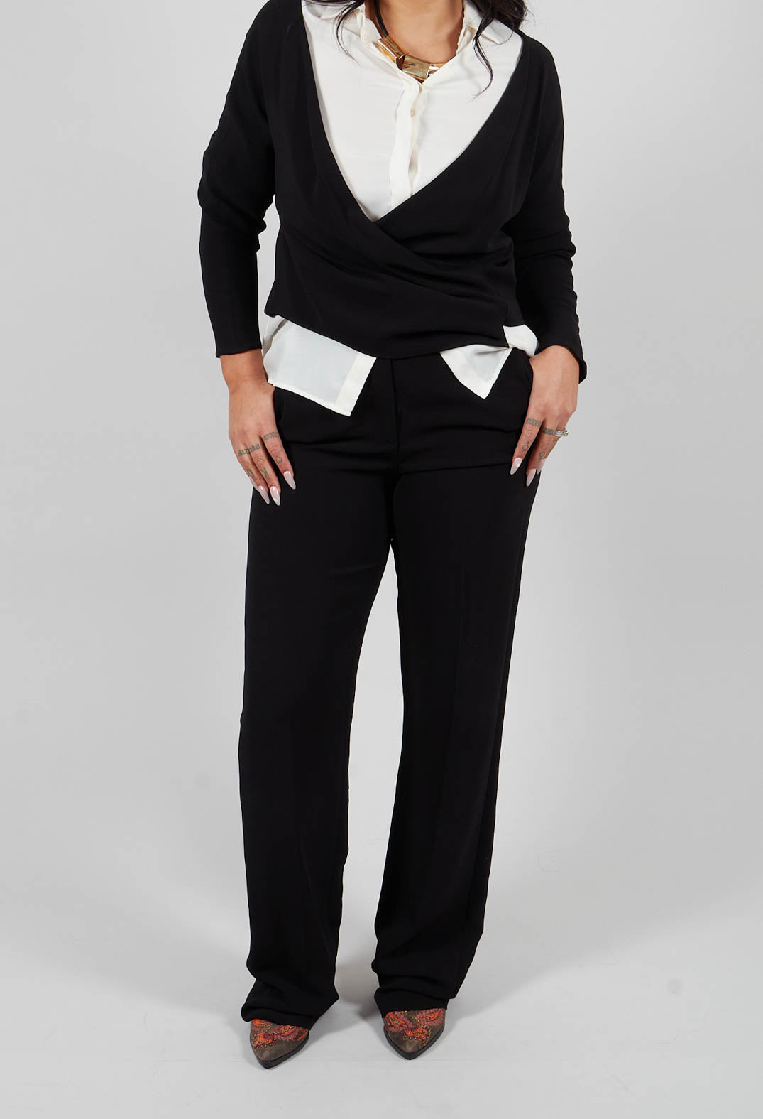 Crepe York Pants in Black