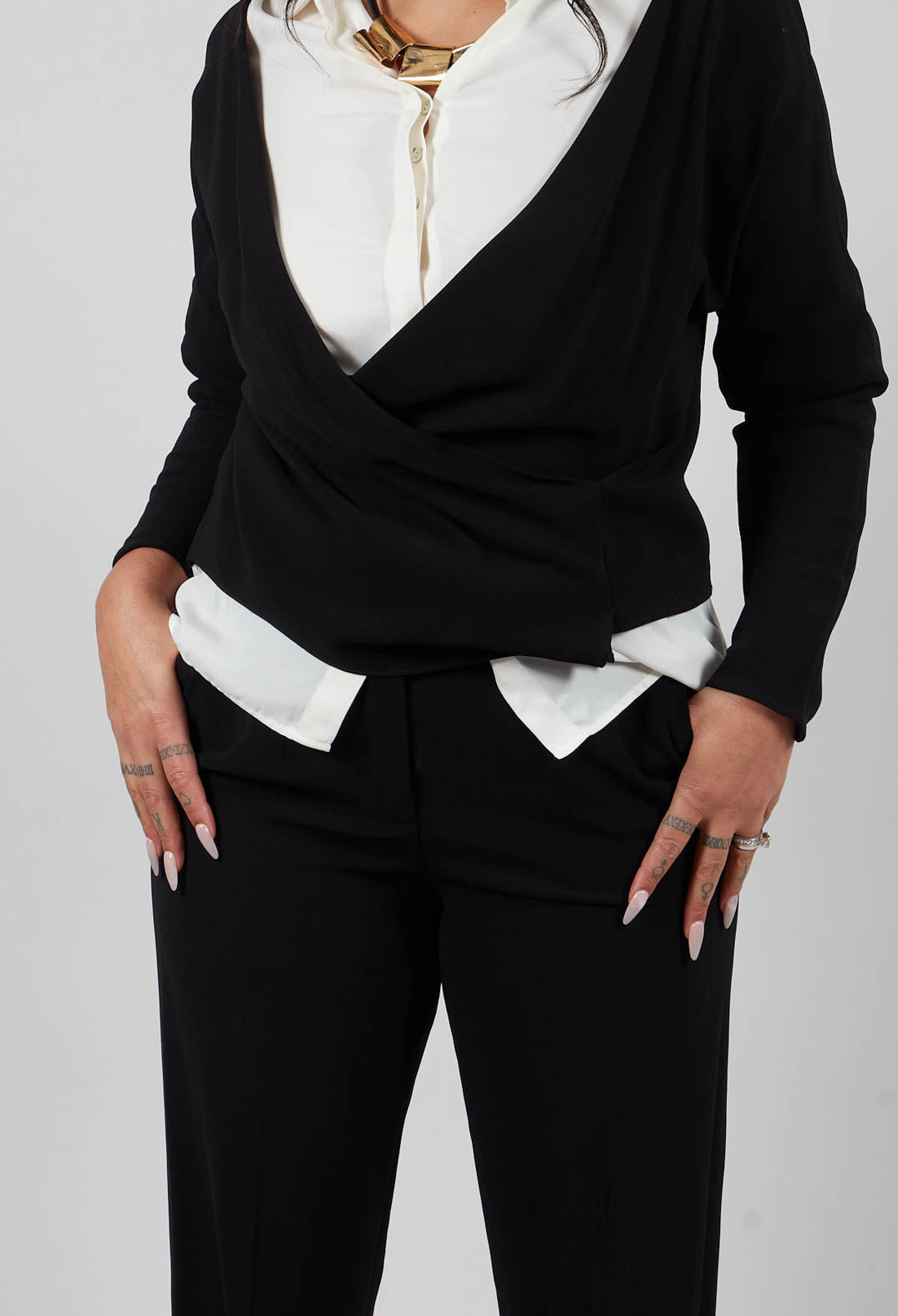 Crepe York Pants in Black